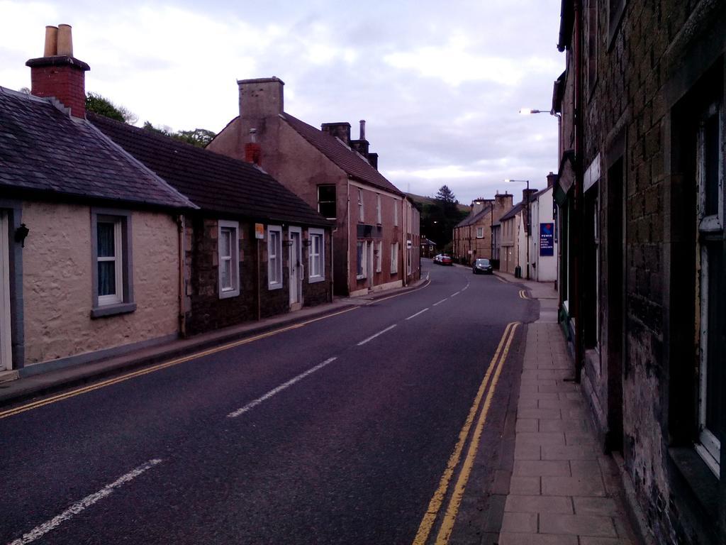 Zara Continental Hotel Langholm Buitenkant foto